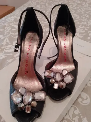 Zapatos Sacha London Tacón Joyas Negro/Plata