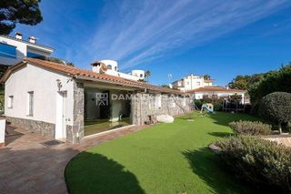 Chalet en venta en Puigventós en Lloret de Mar