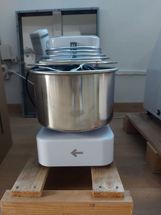 AMASADORA PROFESIONAL REBECCA 5LT