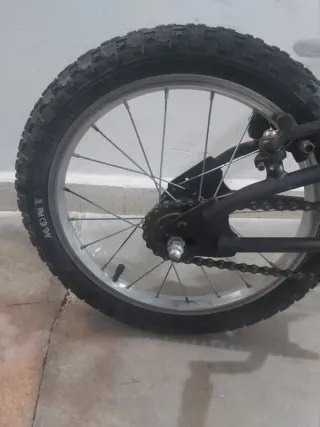 Bicicleta Infantil Roja y negra 18 pulgadas