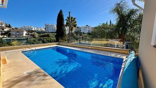 Chalet en venta en Calahonda en Mijas