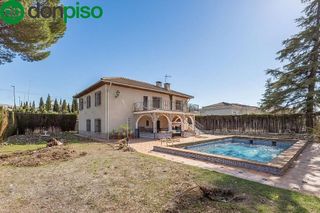 Chalet en venta en Gójar