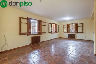 Chalet en venta en Gójar