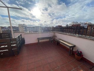 Ático en alquiler en Ciudad Jardín en Madrid