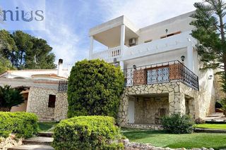 Chalet en venta en Alginet