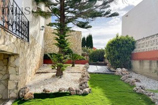 Chalet en venta en Alginet