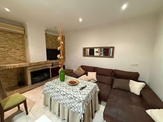 Casa adosada en venta en Pilas