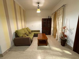 Casa adosada en venta en Pilas