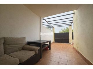 Casa adosada en venta en Alcalá del Río