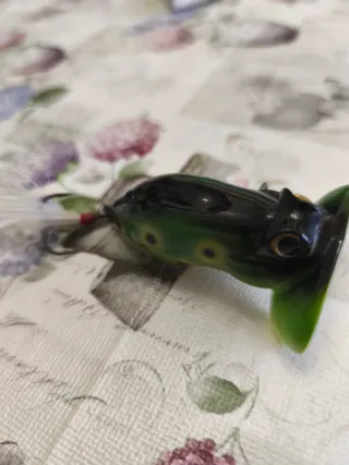 Señuelo de pesca verde y negro solo MADRID