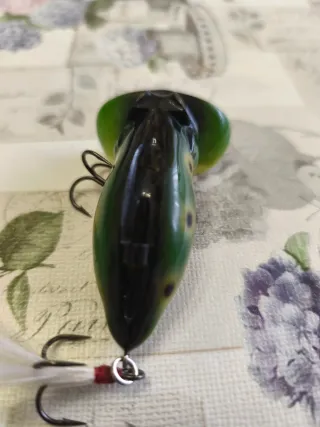 Señuelo de pesca verde y negro solo MADRID