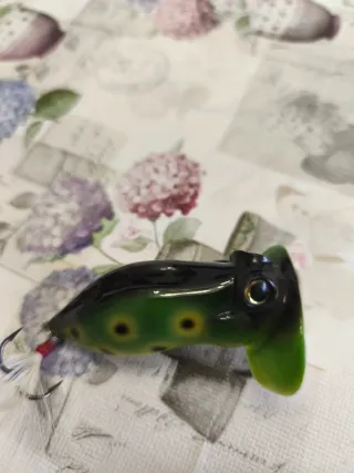 Señuelo de pesca verde y negro solo MADRID