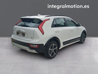 Kia Niro 1.6 GDi HEV 95kW (129CV) Drive