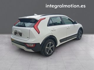 Kia Niro 1.6 GDi HEV 95kW (129CV) Drive
