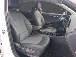 Kia Niro 1.6 GDi HEV 95kW (129CV) Drive