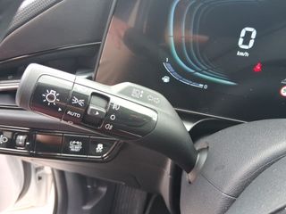 Kia Niro 1.6 GDi HEV 95kW (129CV) Drive