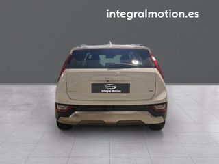 Kia Niro 1.6 GDi HEV 95kW (129CV) Drive