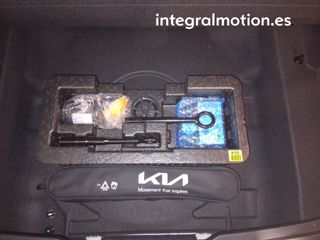 Kia Niro 1.6 GDi HEV 95kW (129CV) Drive