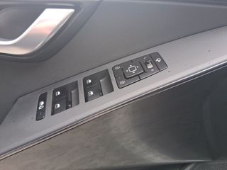 Kia Niro 1.6 GDi HEV 95kW (129CV) Drive