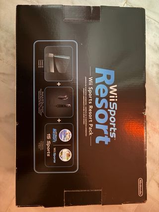 Nintendo Wii nera + Wii Sports Resort + 2 controller