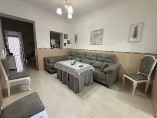 Casa adosada en venta en Pilas