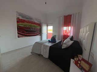 Casa adosada en venta en Pilas