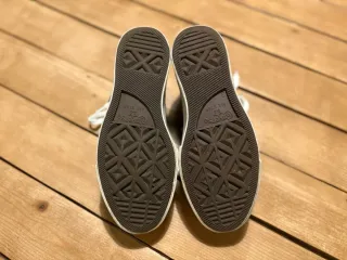 Converse All Star bordadas negras