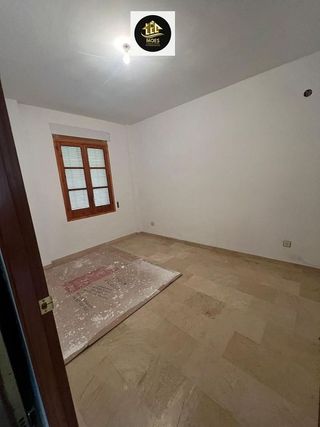 Chalet en venta en Linares
