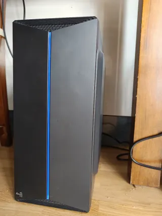 Ordenador AeroCool Negro y Azul