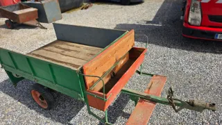 Remolque Agria verde y naranja