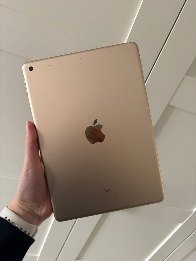 iPad 2017 5ª Gen 32GB Dorado