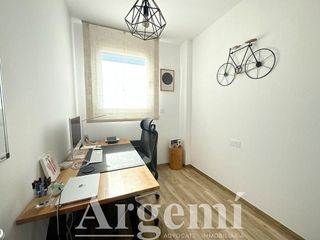 Casa adosada en venta en Palau-solità i Plegamans