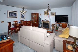 Casa adosada en venta en Montemar en Torremolinos