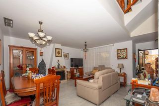 Casa adosada en venta en Montemar en Torremolinos