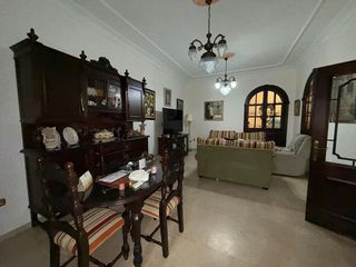 Casa adosada en venta en Pilas