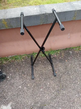 Soporte de teclado o órgano