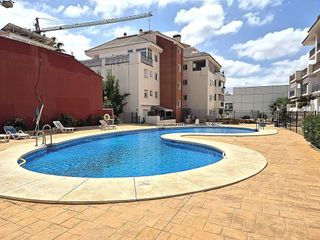 Piso en venta en Los Pacos en Fuengirola