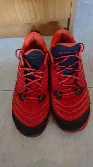 Zapatillas La Sportiva Akasha Rojas