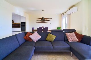 Piso en venta en Istán