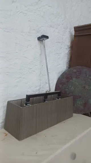 Lámpara de tela y metal