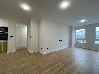 Piso en venta en Cuatro Caminos - Plaza de la Cubela en Coruña (A)