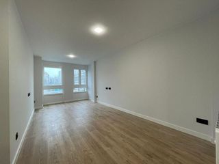 Piso en venta en Cuatro Caminos - Plaza de la Cubela en Coruña (A)