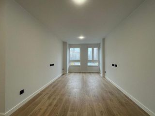 Piso en venta en Cuatro Caminos - Plaza de la Cubela en Coruña (A)