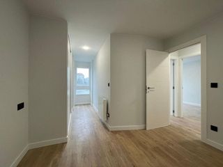 Piso en venta en Cuatro Caminos - Plaza de la Cubela en Coruña (A)