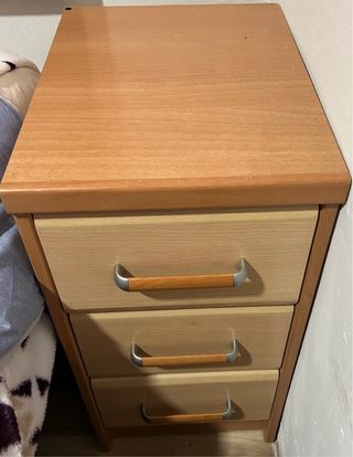 Mesita de noche 3 cajones madera y metal