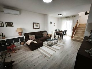 Casa pareada en venta en Singuerlín - Can Franquesa - Les Oliveres en Santa Coloma de Gramanet