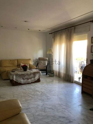 Piso en venta en Zona Avenida al Vedat en Torrent