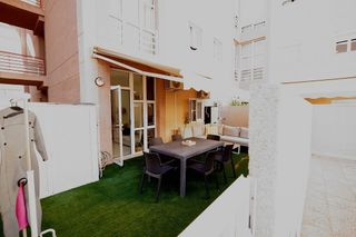 Piso en venta en Santa Catalina - Canteras en Palmas de Gran Canaria(Las)