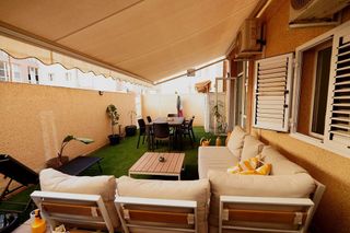 Piso en venta en Santa Catalina - Canteras en Palmas de Gran Canaria(Las)