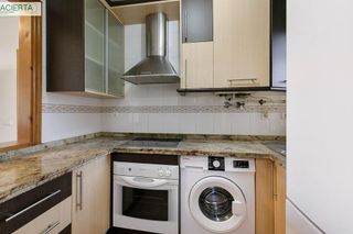 Piso en venta en Avda. De los Ogíjares en Armilla